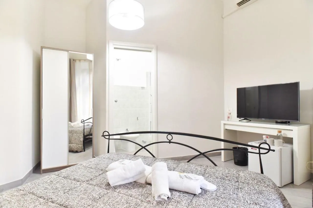 Guest house Guesthouse O Affittacamere Magenta Baylon Suite B Rome