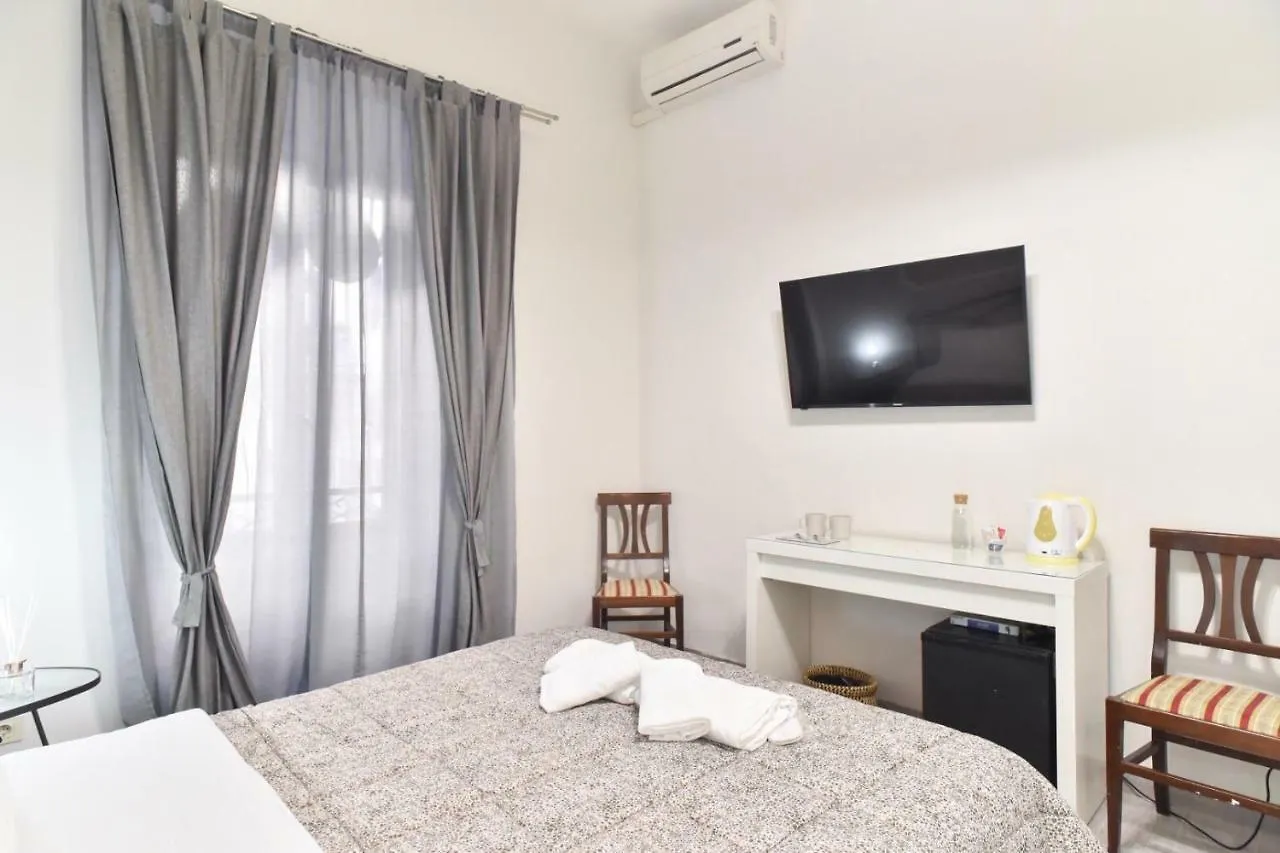 Guest house Guesthouse O Affittacamere Magenta Baylon Suite B Rome Italy